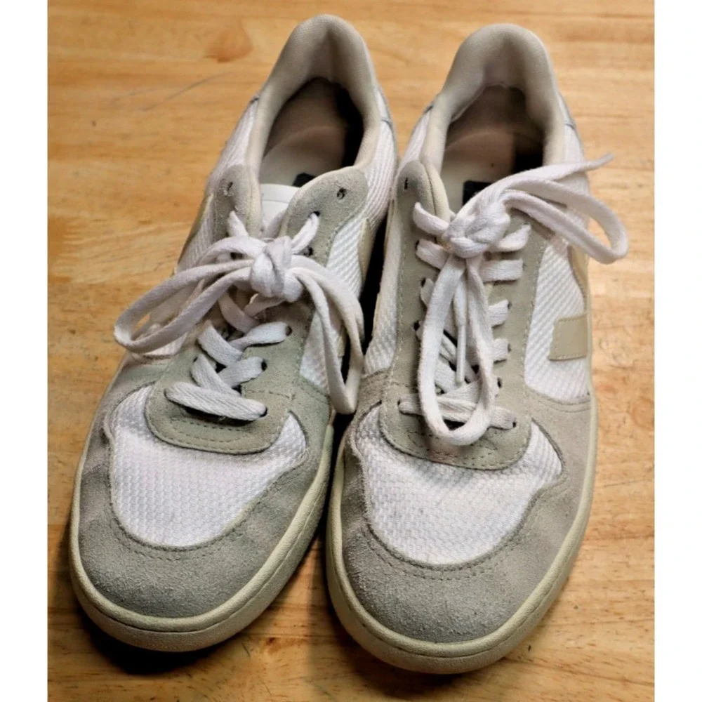 Veja Shoes Womens Size 7 White Canvas Low Top Casual Tennis Sneakers